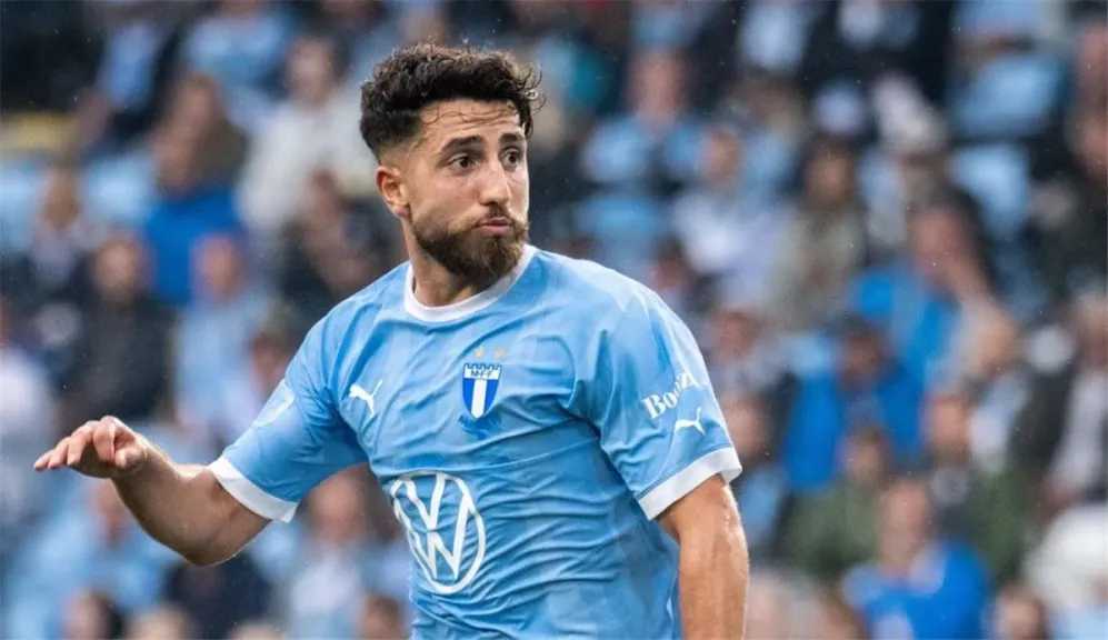 المصري يفجر مفاجأة من العيار الثقيل بضم نجم أستون فيلا السابق قبل قمة الزمالك المرتقبة