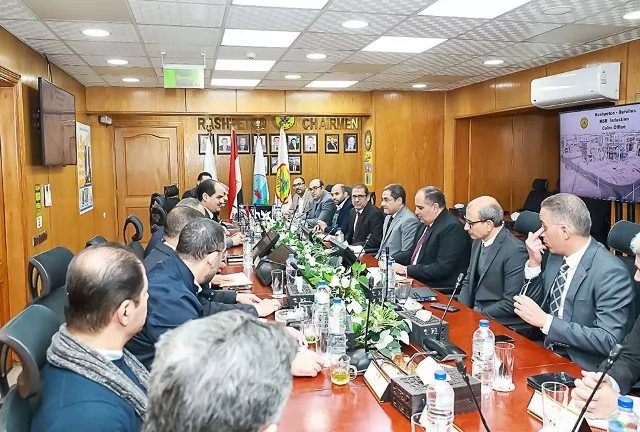 «بدء أعمال حفر أول بئر في حقل غاز غرب مينا الشهر المقبل»