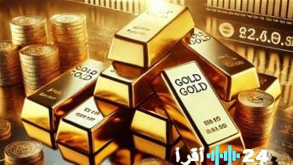 أسعار الذهب تتهاوى في المعاملات الفورية