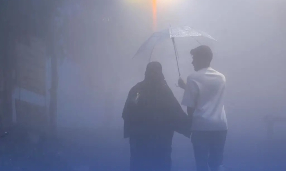 السعودية تحذر من ضباب كثيف وأتربة تعم شمالها وشرقها