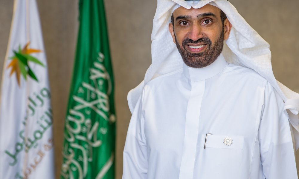 السعودية تكشف خطة طموحة لتوطين 340 ألف وظيفة بقطاع التطوير التقني بحلول 2026