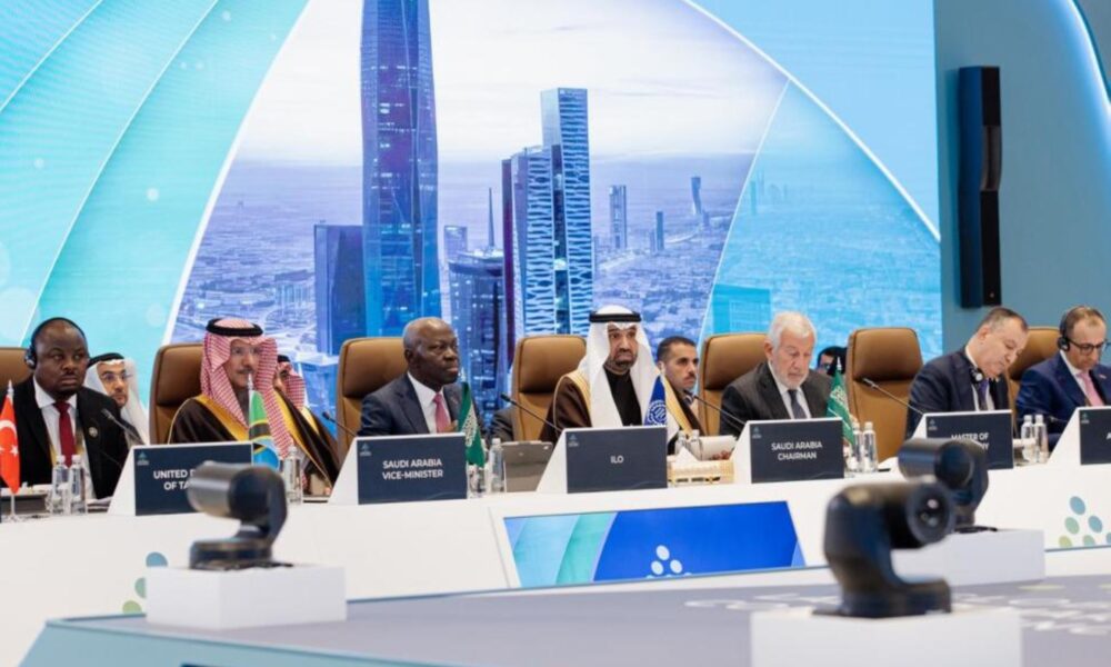 وزراء العمل يرسمون خارطة طريق من 6 محاور لتنمية أسواق العمل العالمية