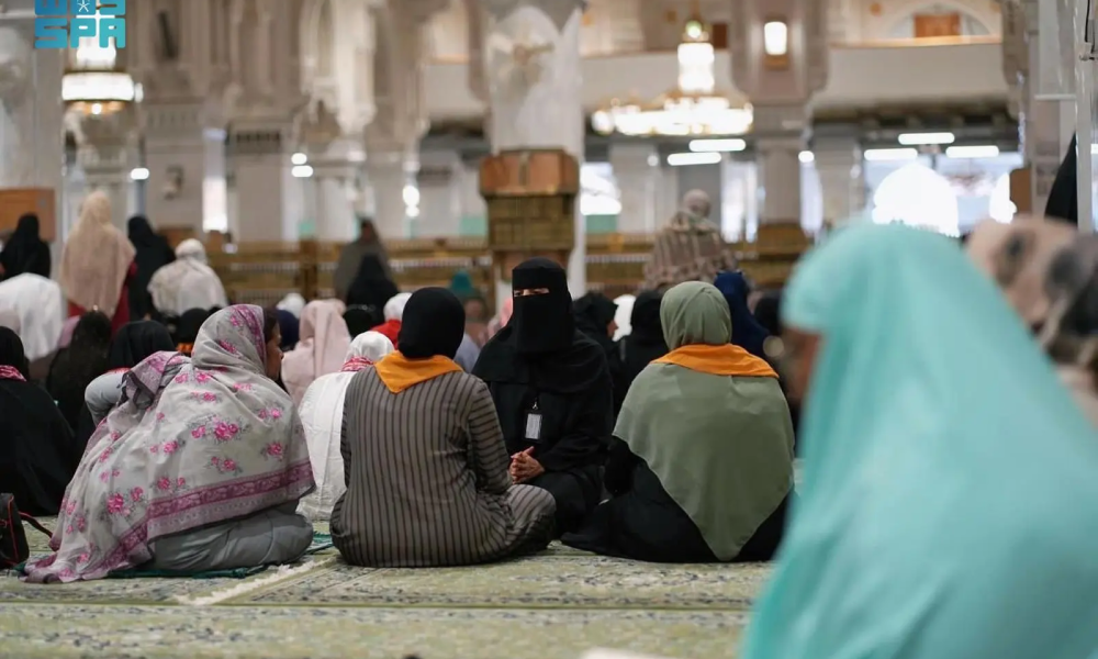 الكفاءات النسائية بالحرم المكي ترتقي بتجربة القاصدات عبر إرشاد متكامل