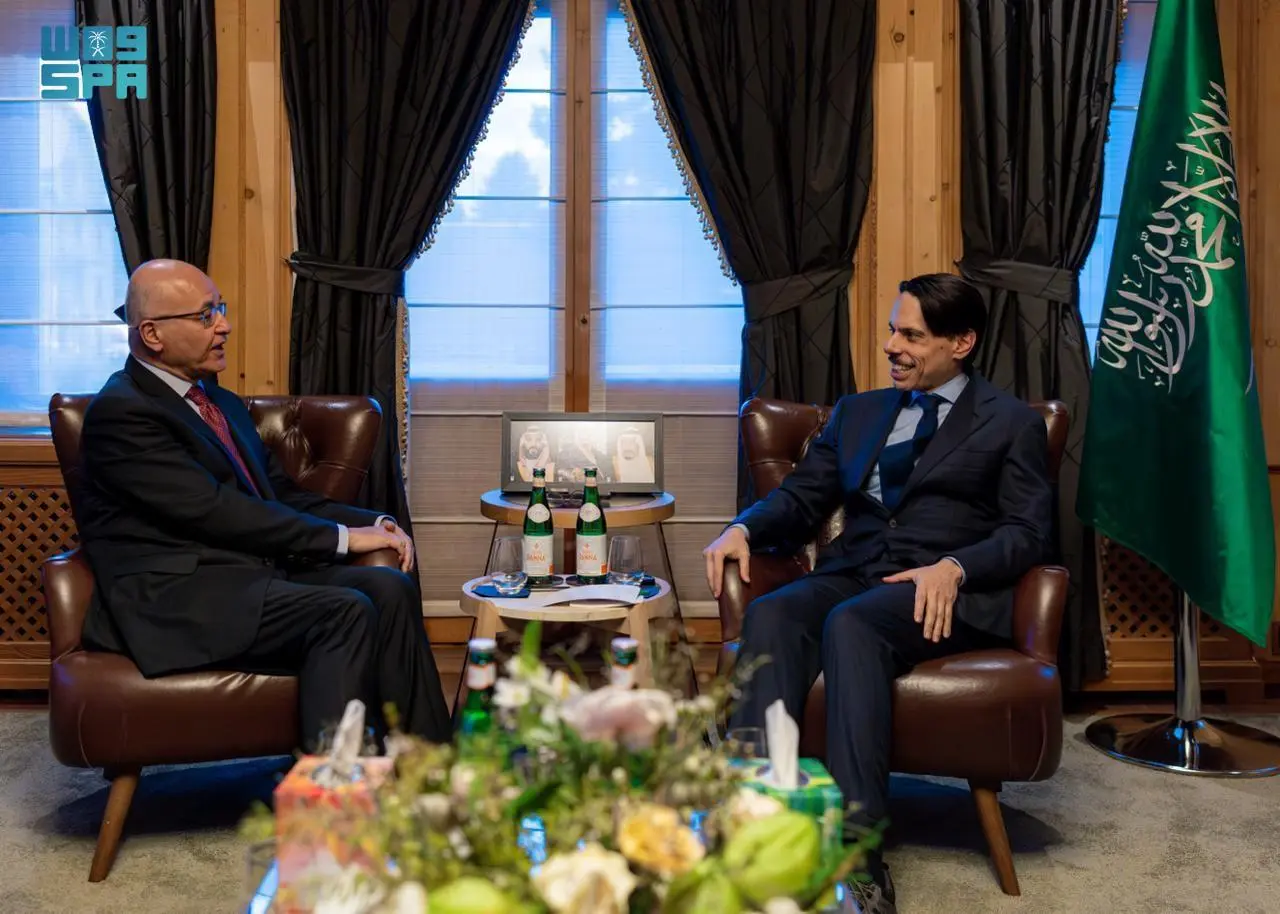 الأمير فيصل بن فرحان يبحث مع المفوض السامي للأمم المتحدة لشؤون اللاجئين تعزيز التعاون في القضايا الإنسانية