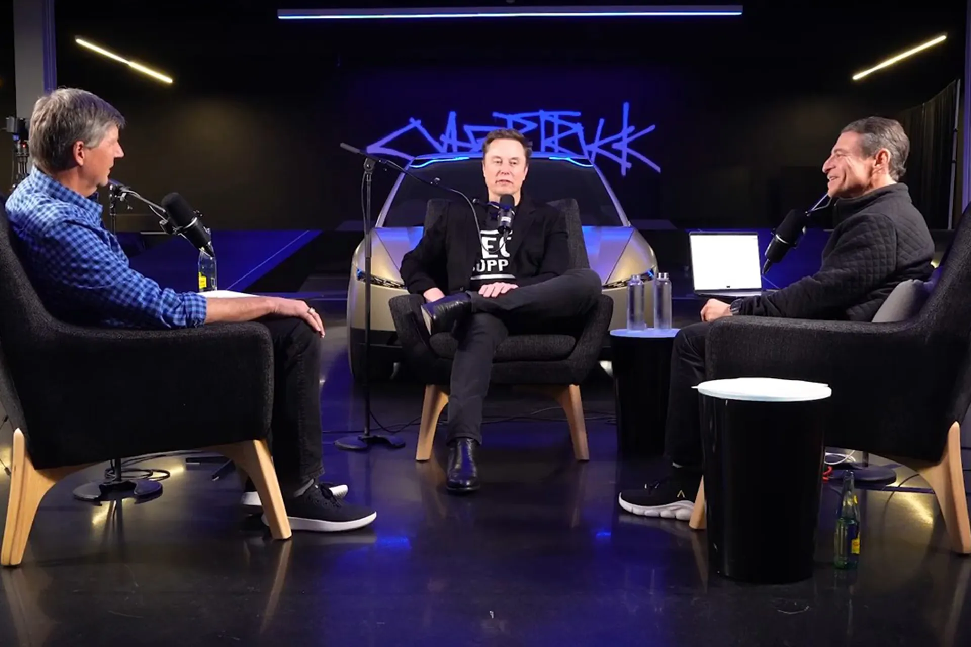 «ثورة طبية وشيكة: وداعاً لغرفة العمليات التقليدية؟» الذكاء الاصطناعي يُحدث ثورة جراحية: الجيل القادم من غرف العمليات يستغني عن المشرط البشري