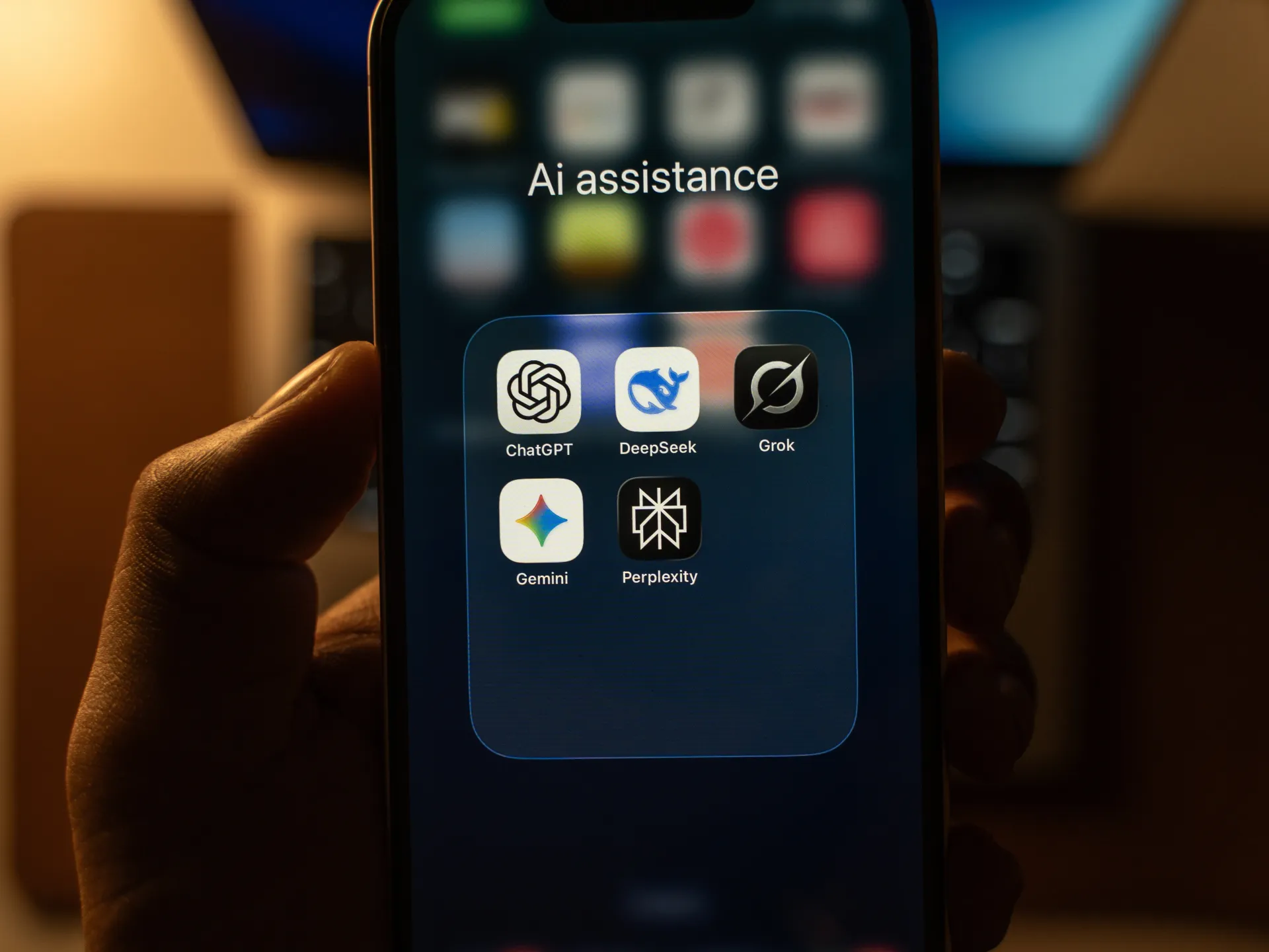 «السباق المحتدم: آفاق 2025» خبراء القطاع يستشرفون الأداة الرائدة التي ستُغير وجه الذكاء الاصطناعي