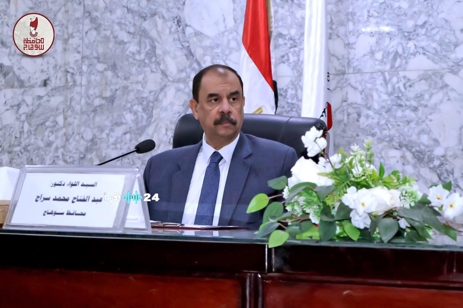 «إرساء دعائم التنمية المستدامة» محافظ سوهاج يدفع قدماً بجهود حسم ملفات تقنين وتصالح مخالفات البناء ويؤكد على أهمية الإنجاز الفوري