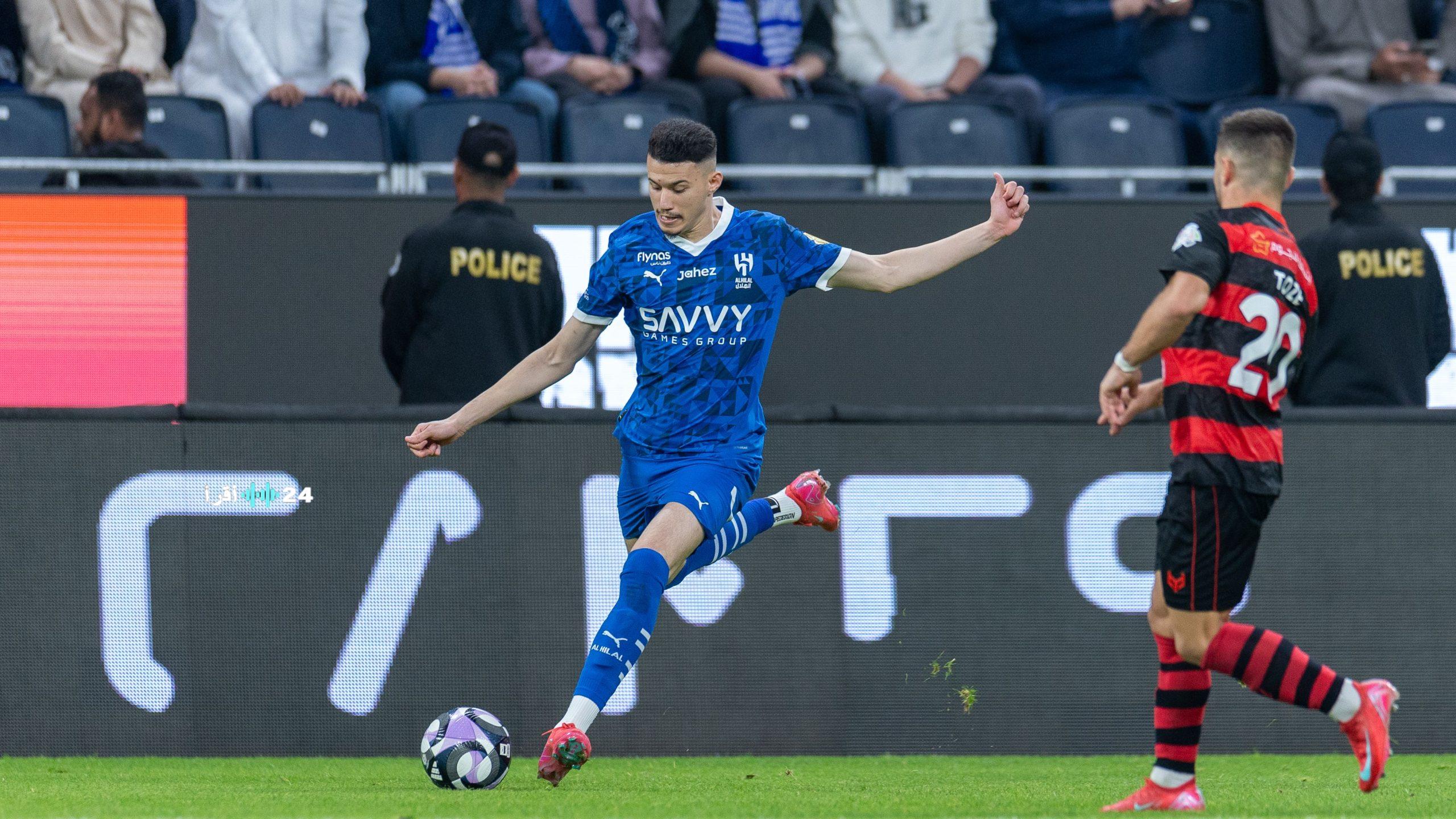 القنوات الناقلة لمباراة الهلال والحزم في دوري روشن السعودي 2025-2026 وطرق مشاهدة المباراة عبر الإنترنت