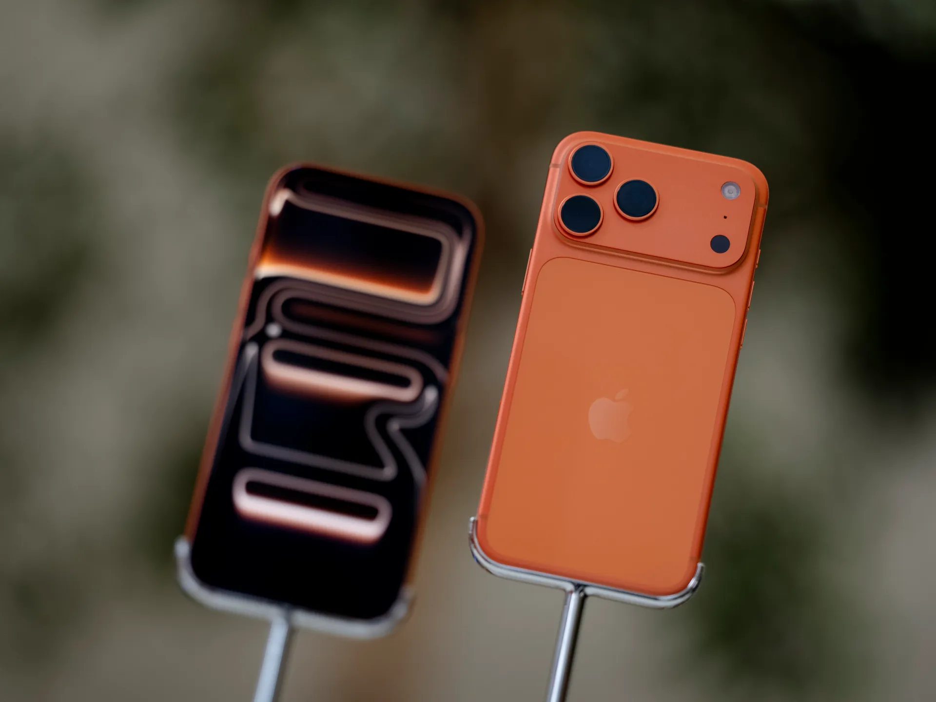 «كشف الستار عن أزمة غير متوقعة» أبعاد المشاكل الجديدة التي تضرب “آيفون 17 برو ماكس”.. هل هي بداية لتحديات أكبر لعملاق التكنولوجيا؟