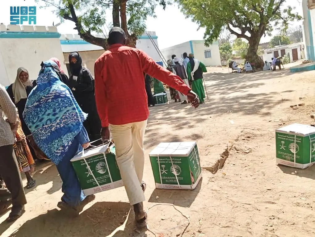 مركز الملك سلمان للإغاثة يقدم ألف سلة غذائية لدعم الأسر المتضررة في الروصيرص السودانية