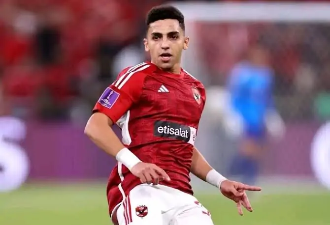 «حسم مصيره» كوكا ينهي الجدل ويُبلغ الأهلي بقراره النهائي بعد رفض العرض البرتغالي