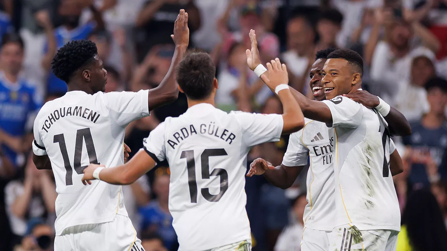 أناتولي تروبين يقدم أداءً مميزًا في مباراة ريال مدريد وبنفيكا بدوري أبطال أوروبا بعد تألق مبابي بتسجيل هدفين