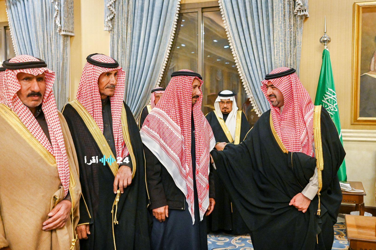 سمو الأمير خالد بن سعود يستقبل ويشيد بالمواطن زايد العطوي لعفوه النبيل عن قاتل ابنه لوجه الله تعالى