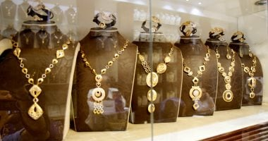 سعر الذهب عيار 24 بدون مصنعية يسجل 6795 جنيها