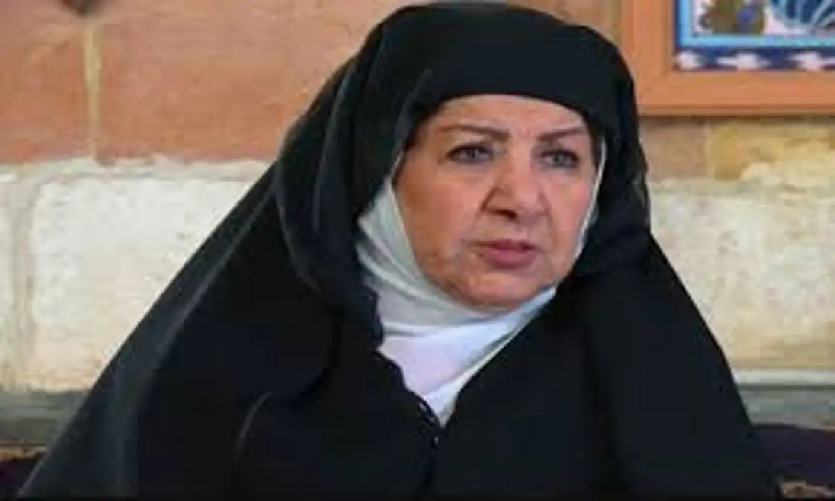 وفاة الممثلة السورية هدى شعراوي داخل منزلها في دمشق بعد مسيرة فنية مميزة وتقديم شخصية أم زكي في مسلسل باب الحارة