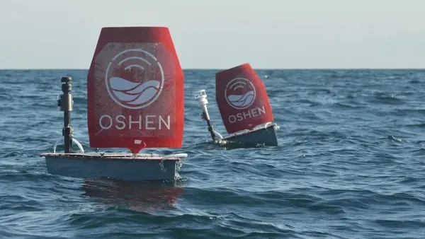 «عين في قلب الإعصار» شركة ناشئة تطلق أول روبوت بحري رائد يقتحم العواصف الأعتى لكشف أسرارها المناخية