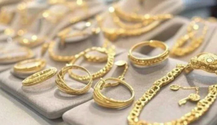 «قفزة مفاجئة في أسعار الذهب بمصر: صدمة للمستثمرين والمشترين»