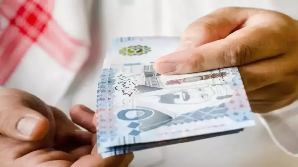 صدمة تهز السعوديين 8 مليارات ريال تختفي من الحسابات بساعات والسبب مفاجئ