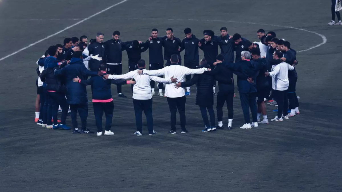 مباراة حاسمة للزمالك في مواجهة المصري غداً هل يتمكن من استعادة الصدارة؟