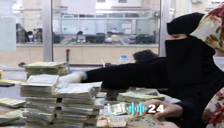 «أسعار الصرف تعود إلى الواجهة اليوم الأحد في الأسواق اليمنية»