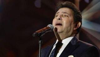 «عاجل وحصري» هاني شاكر يخضع لجراحة دقيقة في العمود الفقري وآخر تطورات حالته الصحية