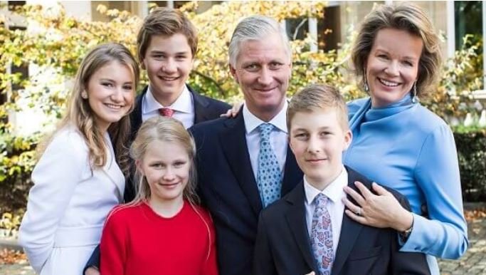 «مؤامرة التاج المزيف» شبكة إجرامية خطيرة تنتحل هوية العائلة الملكية البلجيكية لاستهداف كبار رجال الأعمال