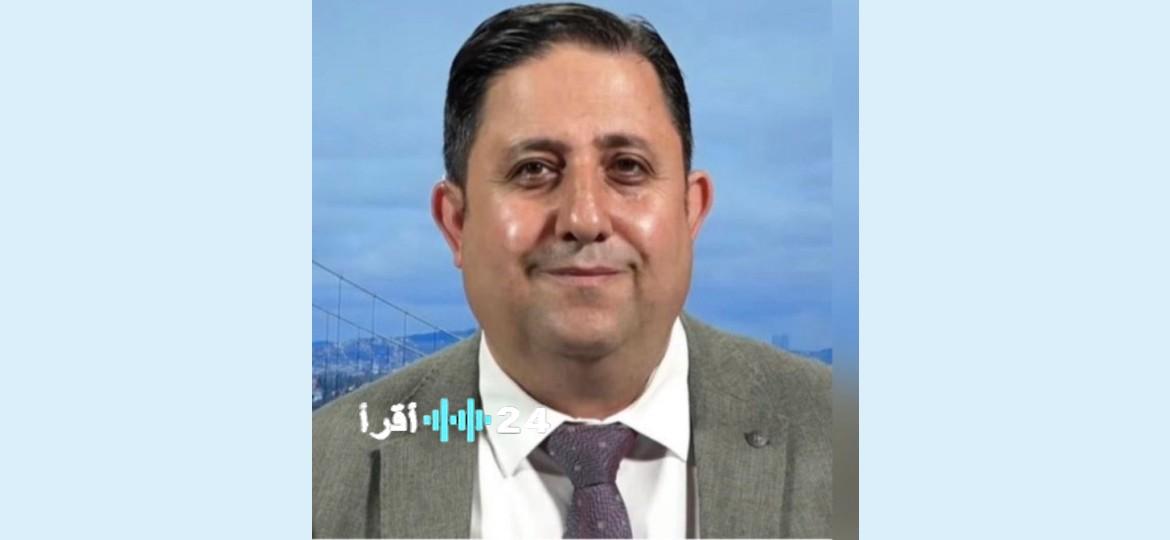 مواطن تركي يتضامن مع علم المملكة العربية السعودية ويعبر عن وفائه للتقاليد العربية