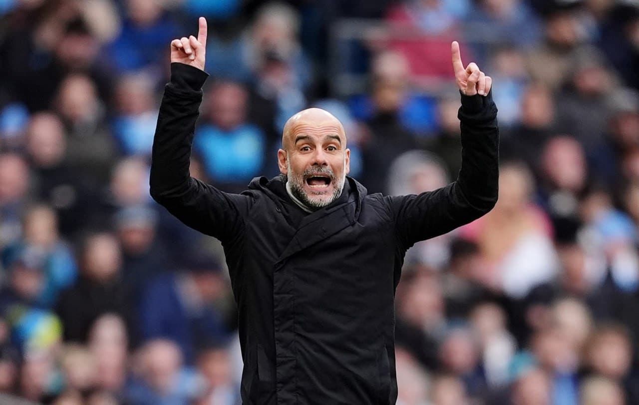 بيب جوارديولا يتحدث في المؤتمر الصحفي قبل مباراة مانشستر سيتي وجالطة سراي بدوري أبطال أوروبا