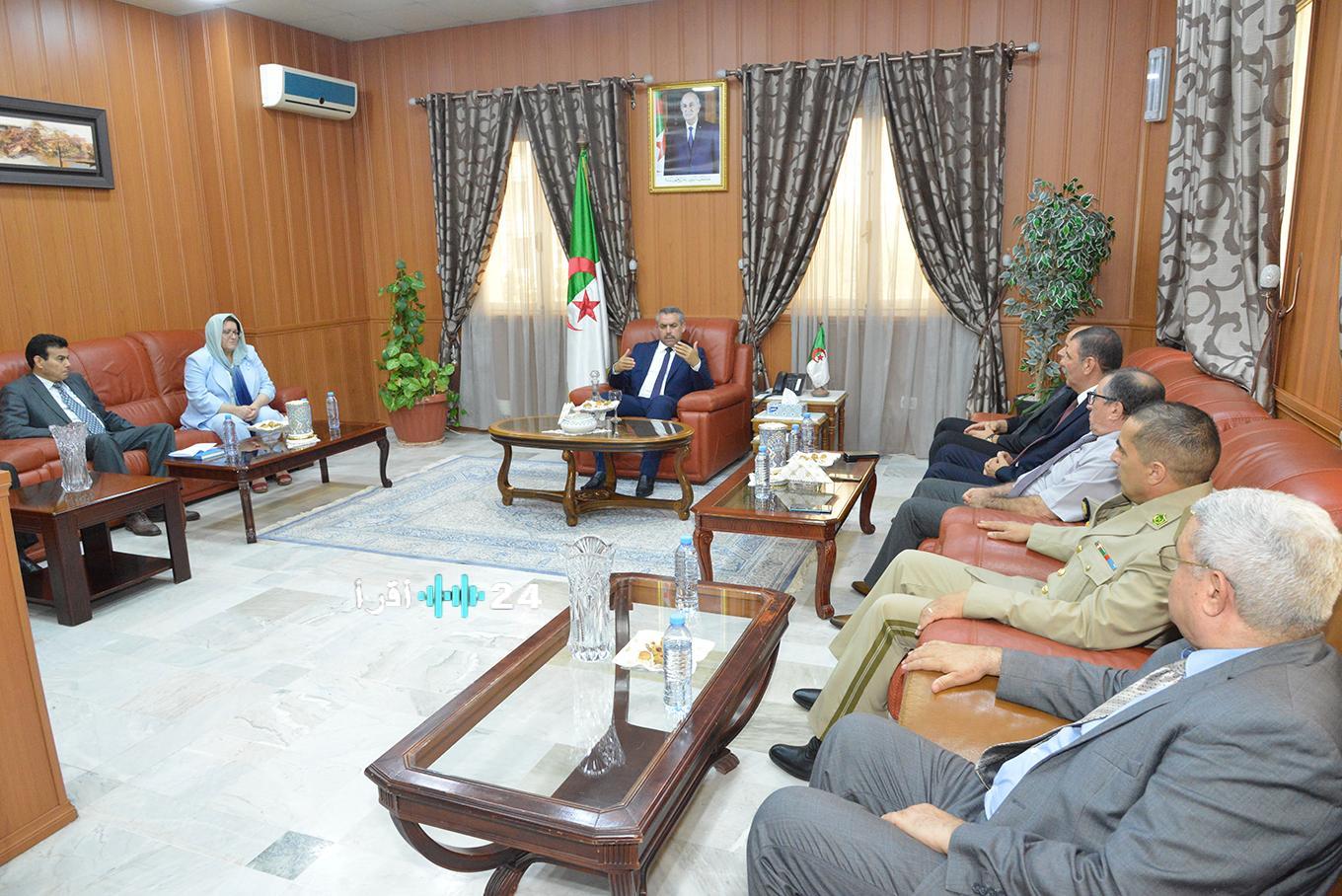 وزير التربية الوطنية يحتفي بالولايات المتصدرة في بكالوريا ومتوسط 2025 ومدارس أشبال الأمة