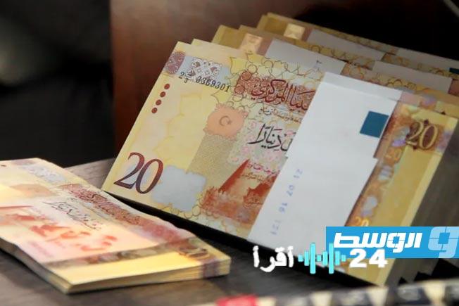 «صمود اقتصادي محير» الدينار الليبي يتربع على المركز الثاني كأقوى عملة أفريقية رغم مسيرة الانهيار المتتالي