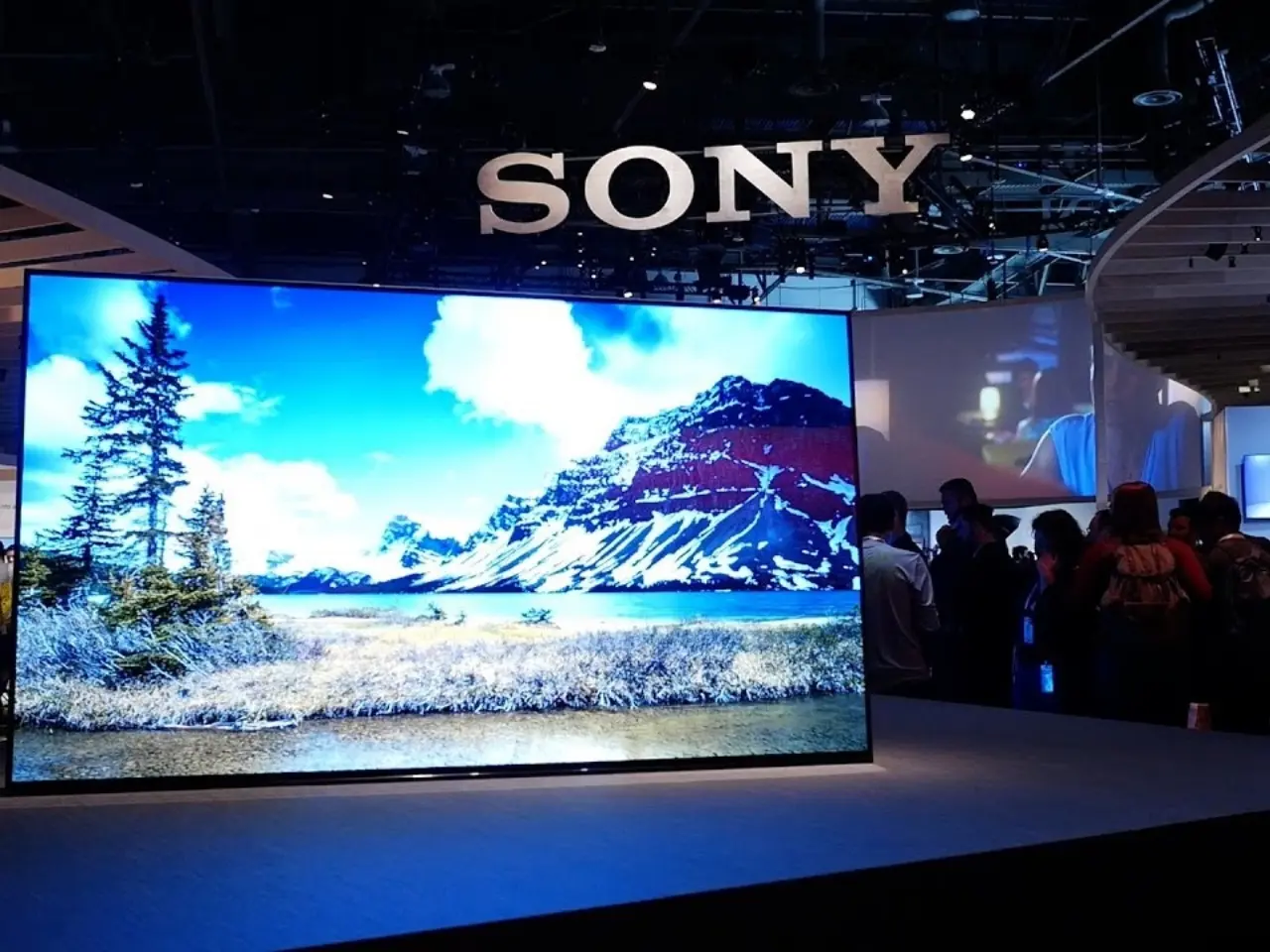 «تحول كبير» سوني تسلم مقاليد تلفزيونات Bravia للعملاق الصيني TCL