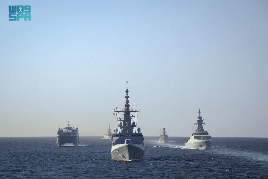 القوات البحرية تنفذ رماية صاروخية مشتركة مع نظيرتها العُمانية ضمن تمرين رياح السلام 2026