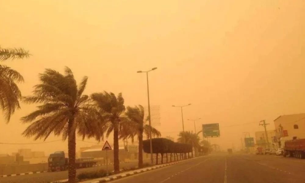 تحذيرات من الأرصاد بشأن رياح وأتربة تؤثر على عدة مناطق في السعودية والمرتفعات