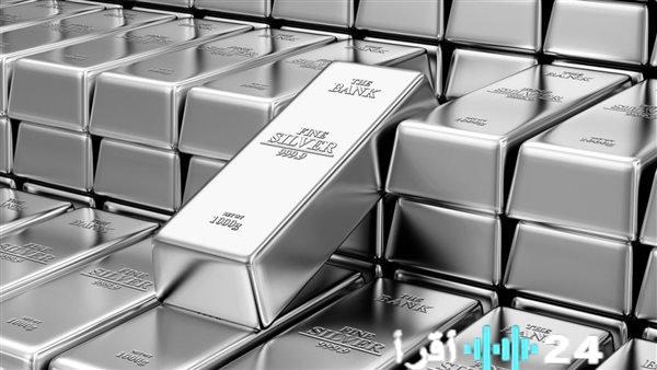أسعار الفضة تتقلب بشكل ملحوظ في الأسواق العالمية اليوم الاثنين 12 يناير 2026