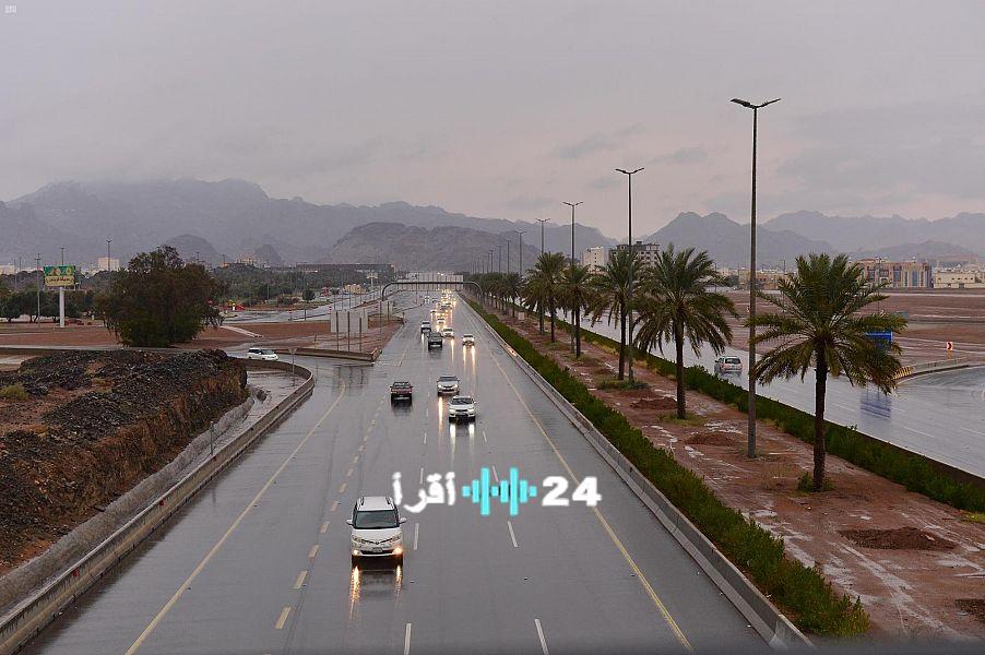 الجوف تحت وطأة أمطار غزيرة وسيول جارفة ورياح عاتية