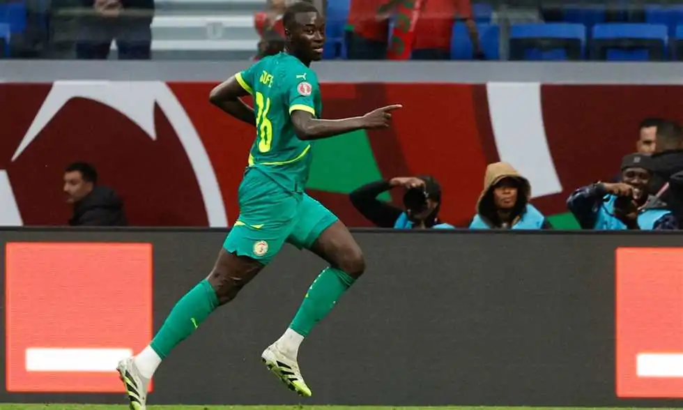 «أسد التيرانغا يفترس الشباك».. بابي جايي يمنح السنغال التقدم على المغرب في نهائي أمم أفريقيا 2025