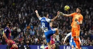 برشلونة يحقق انتصارًا كبيرًا في ديربي كتالونيا ضد إسبانيول في الدوري الإسباني