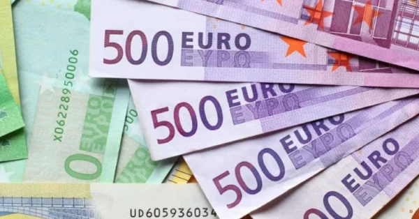 «بوصلة يومك المالي…» رصد شامل لأسعار صرف العملات الأجنبية مقابل الجنيه المصري في البنوك المصرية اليوم الثلاثاء