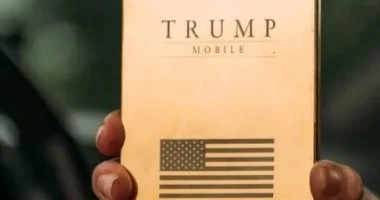 <p><strong>تأجيل إطلاق الهاتف الذهبي لـ “ترامب موبايل”.. غموض يلف الموعد المنتظر</strong></p>