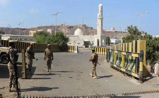 حل المجلس الانتقالي: تحول مفصلي يرسم ملامح المشهد الجنوبي الجديد