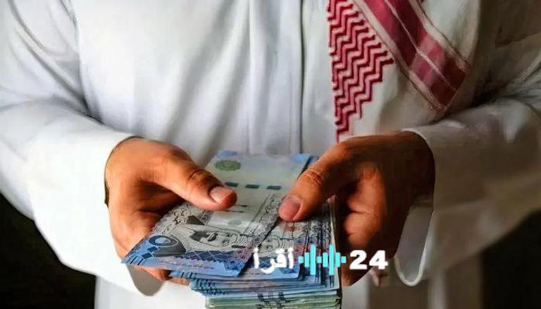 السعودية تطلق نظامًا جديدًا لجدولة صرف الرواتب والمعاشات بدءًا من 2026