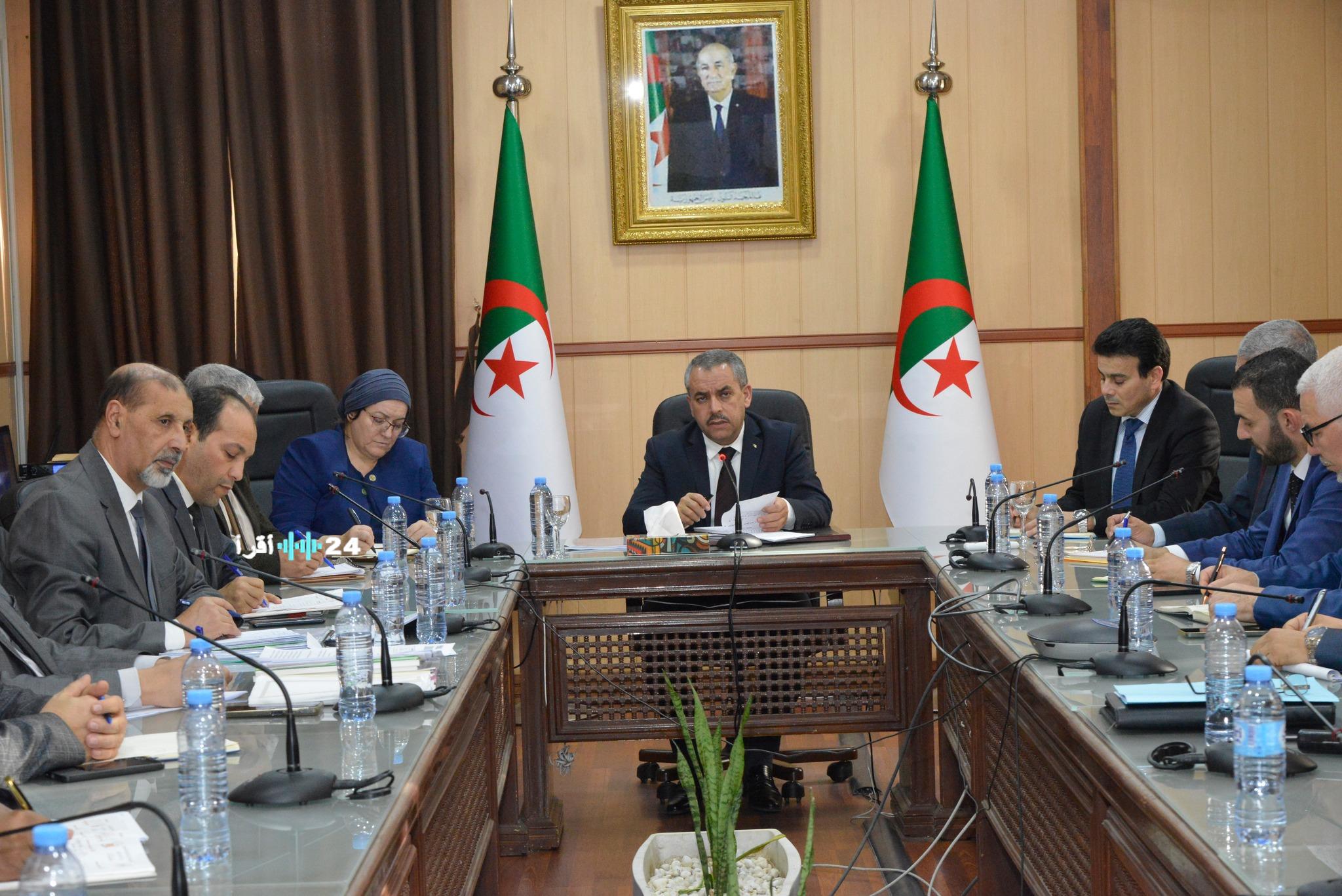 سعداوي يؤكد على أهمية الالتزام الصارم بالقوانين في مسابقة توظيف الأساتذة