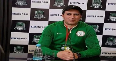 مدرب منتخب بنين يشدد على صعوبة مواجهة مصر ويبرز تألق نجوم الفراعنة على الساحة العالمية