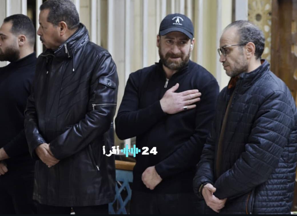 بالصور.. نجوم الفن يشاركون في واجب العزاء بوالدة نضال الشافعي في ظهور يجسد الوفاء