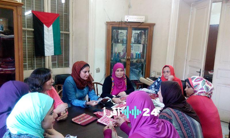 «حكايات حارسات الذاكرة» .. وحدة التراث والتطريز الفلسطيني تروي غربة نيوز تفاصيل رحلة الأصالة في الشتات