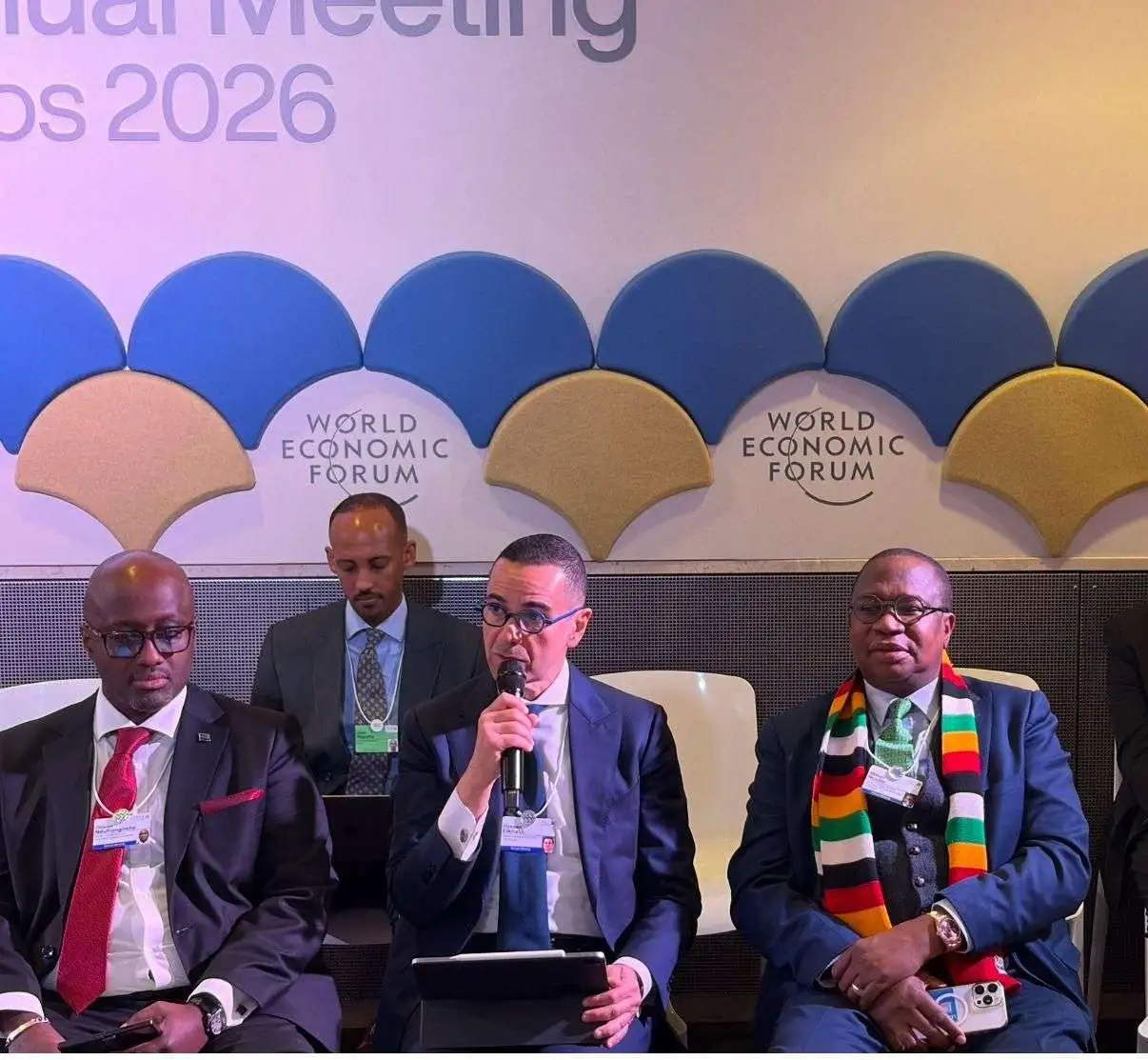 «مصر تبرز تجربتها في تيسير التجارة والسياسات الصناعية في منتدى دافوس 2026»