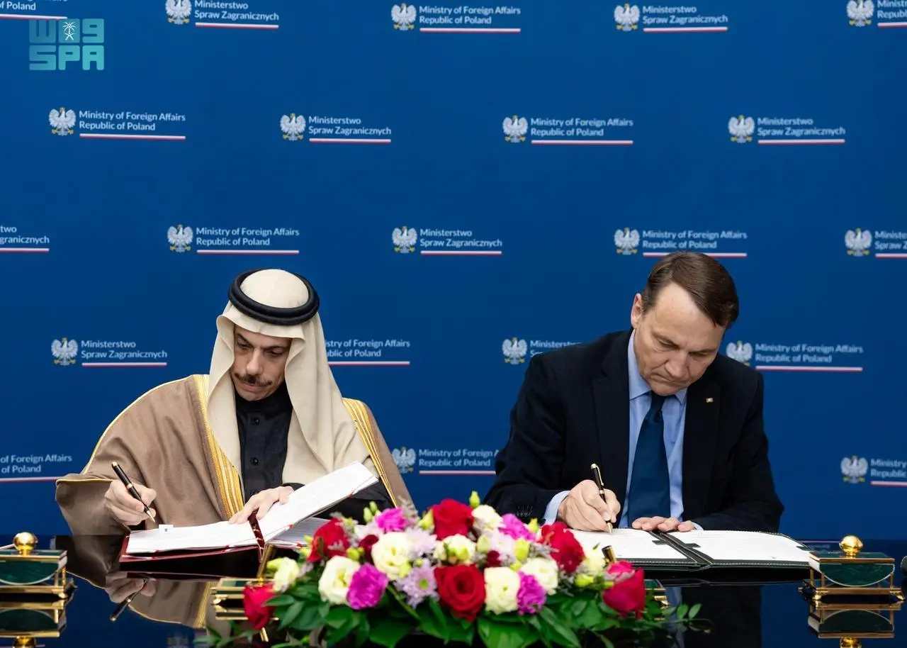 وزير الخارجية ونظيره البولندي يطلقان مجلسًا تنسيقيًا لتعزيز الشراكة الثنائية