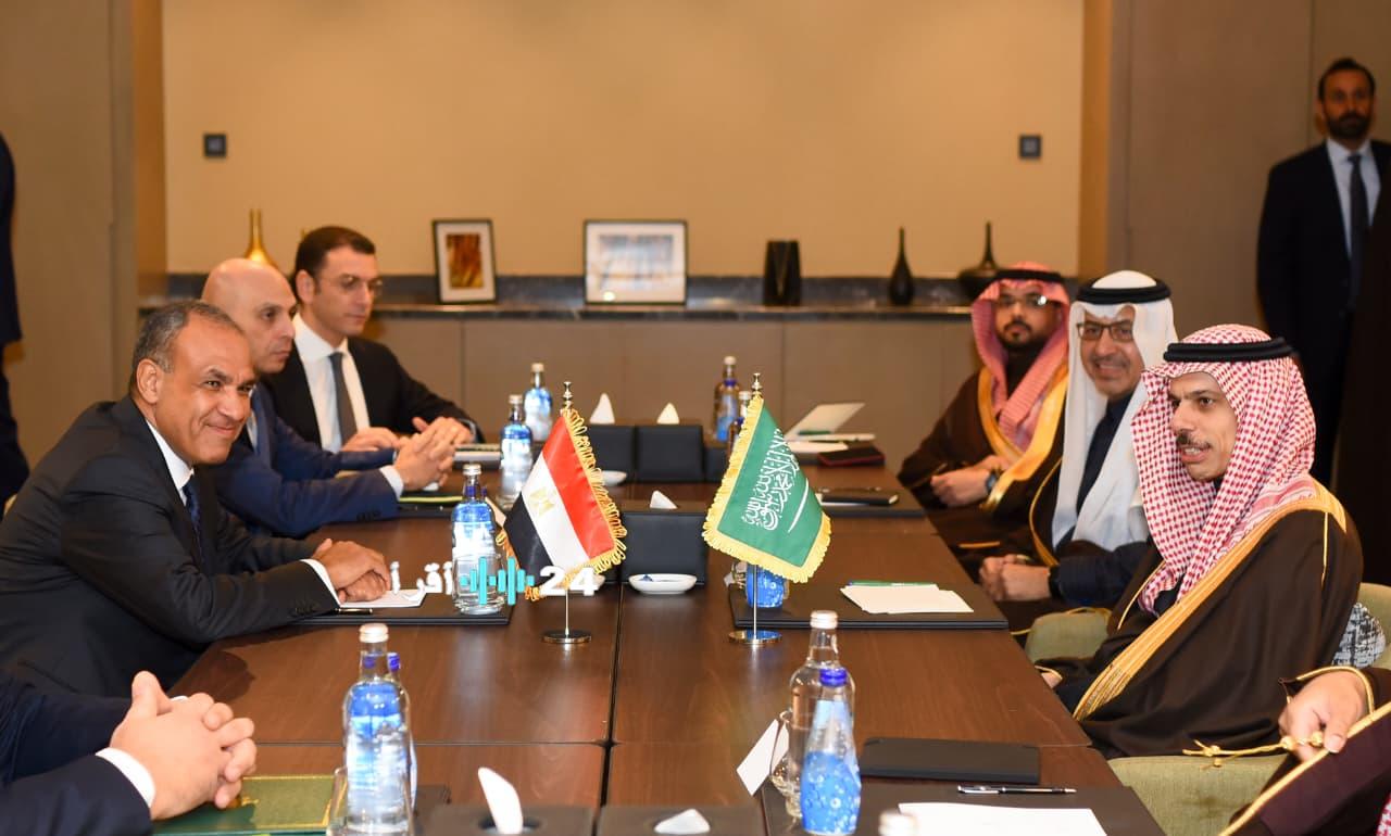 السعودية ومصر تؤكدان دعمهما المستمر للآلية الرباعية لحل أزمة السودان