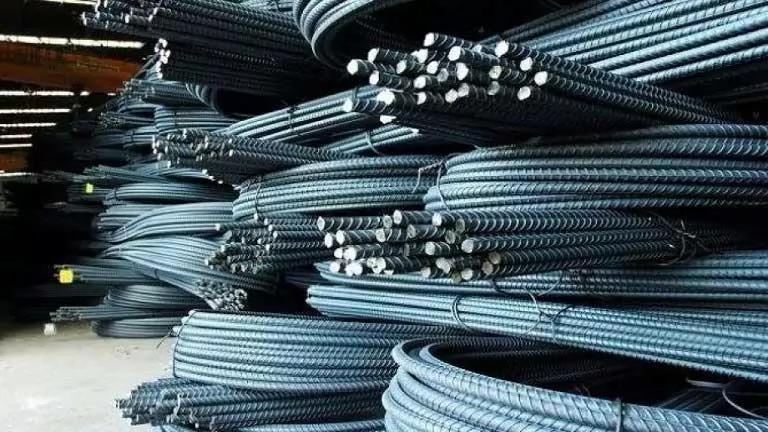 «أسعار حديد التسليح في فبراير 2026.. كم يبلغ سعر الطن عند تسليم أرض المصنع؟»