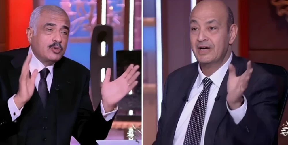 عمرو أديب يحذر من تقلبات سوق العقارات وهشام طلعت مصطفى يؤكد تحسن المبيعات في يناير الحالي